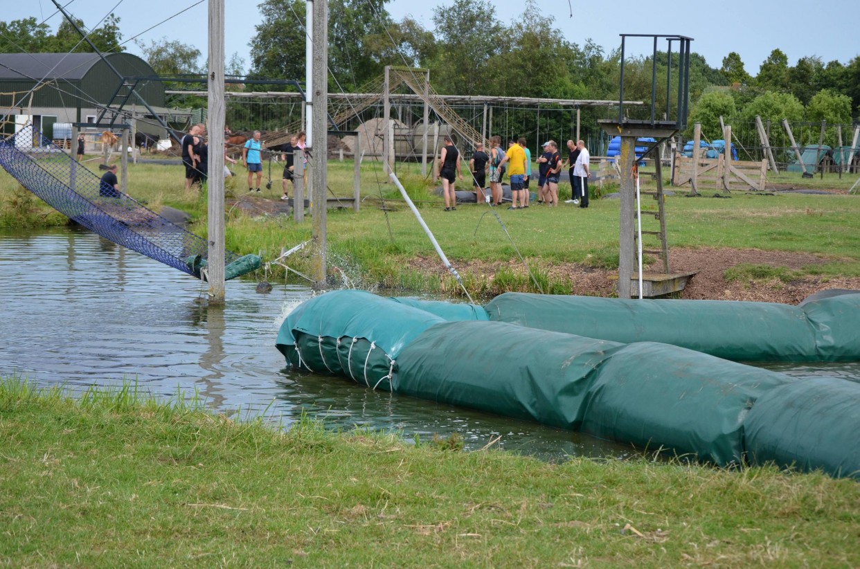 Personeelsvereniging P R E T Home Activiteiten Verslagen Foto S Over Ons Alv Ideeenbus Nieuwsbrief Contact Poldersport Juli 2018 Zaterdag 7 Juli Is Een Kleine Groep Leden Van De Personeelsvereniging Naar De Kwakel Gekomen Om Te Poldersporten Het